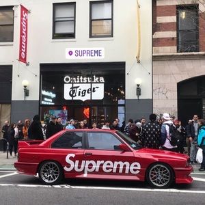 Meet your Posher, Spyro